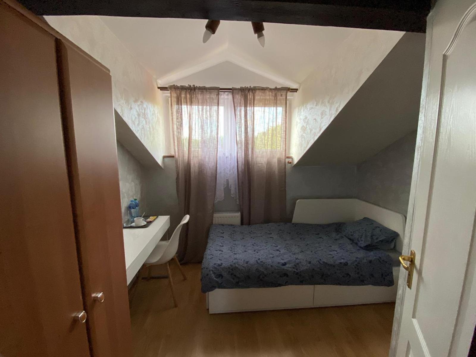 Homies Inn Celiny  Zimmer foto